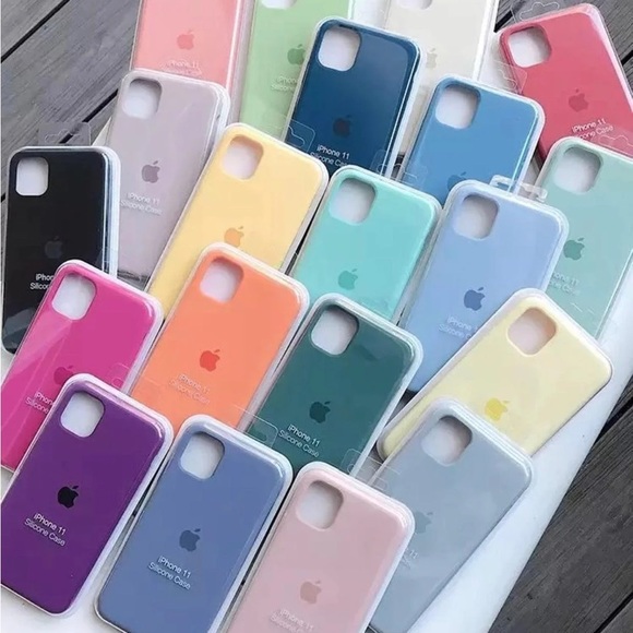Apple silicon cases for all models - Picture 2 of 4